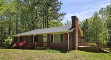 12920 FRANCISCO RD, FARMVILLE, Virginia 23901, 3 Bedrooms Bedrooms, ,1 BathroomBathrooms,Residential,12920 FRANCISCO RD,664173 MLS # 664173