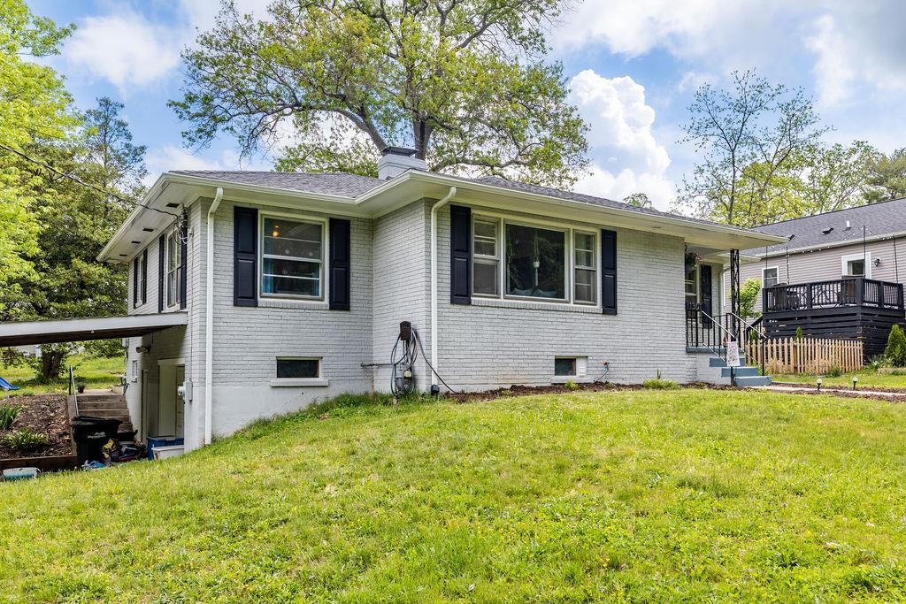 1301 D ST, WAYNESBORO, Virginia 22980, 3 Bedrooms Bedrooms, ,2 BathroomsBathrooms,Residential,1301 D ST,664189 MLS # 664189
