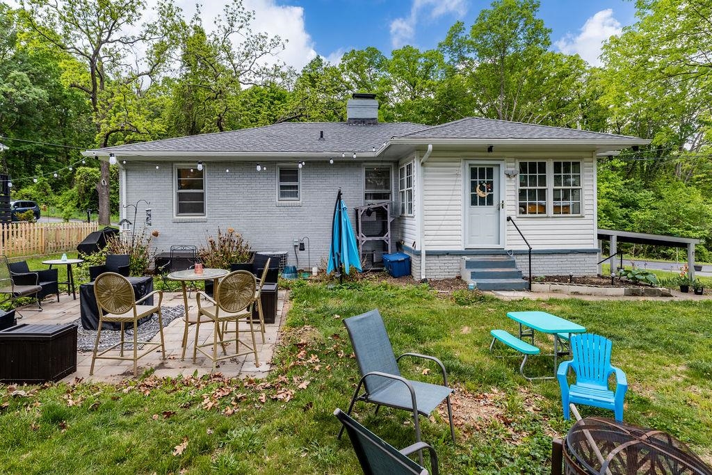 1301 D ST, WAYNESBORO, Virginia 22980, 3 Bedrooms Bedrooms, ,2 BathroomsBathrooms,Residential,1301 D ST,664189 MLS # 664189