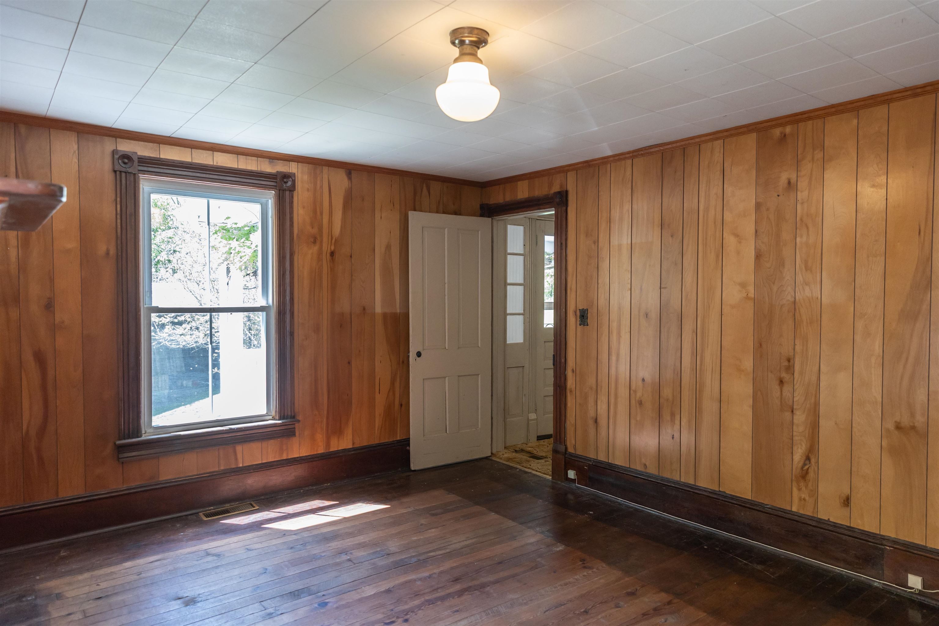 5794 WEST MIDLAND TRL, LEXINGTON, Virginia 24450, 3 Bedrooms Bedrooms, ,1 BathroomBathrooms,Residential,5794 WEST MIDLAND TRL,664190 MLS # 664190