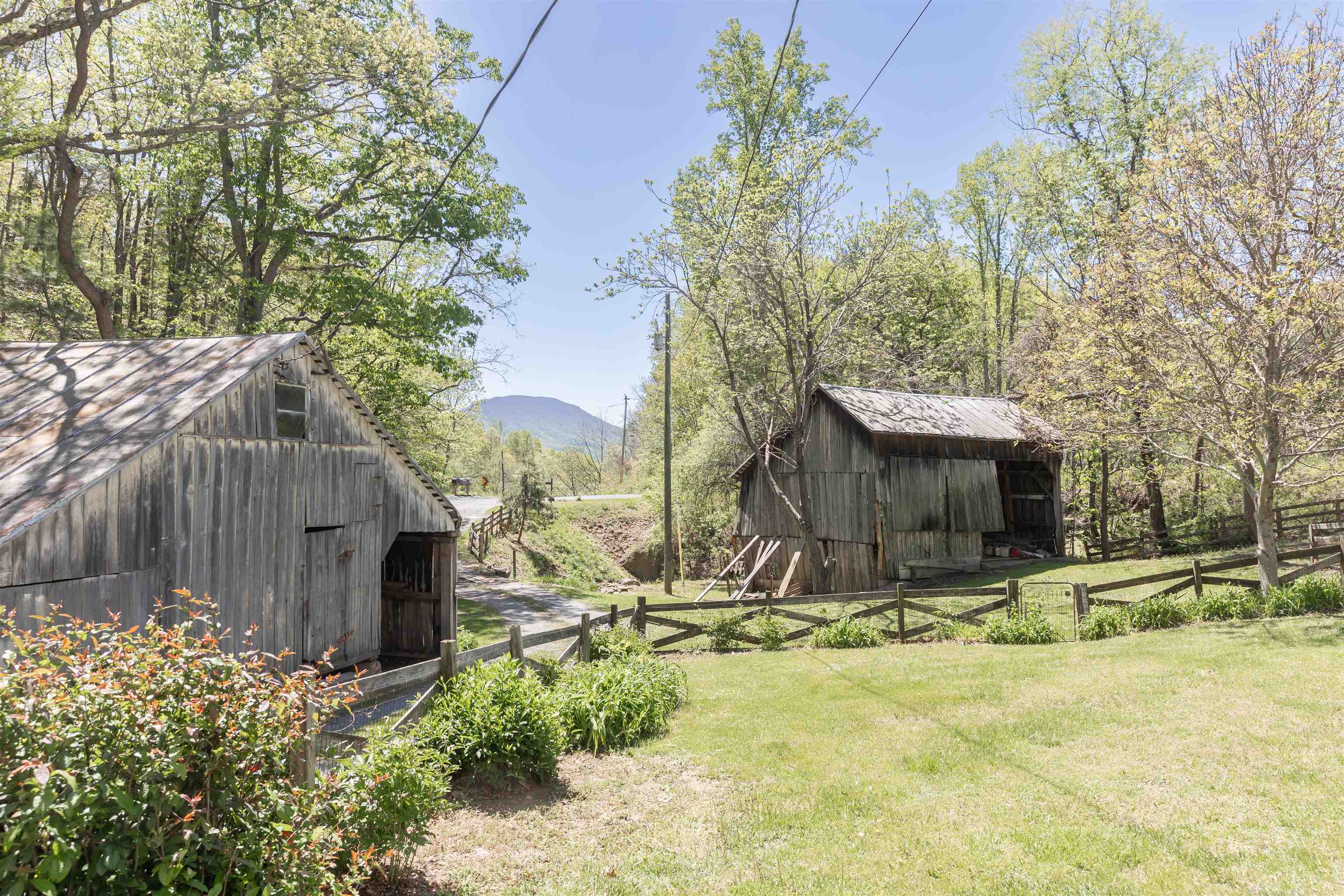5794 WEST MIDLAND TRL, LEXINGTON, Virginia 24450, 3 Bedrooms Bedrooms, ,1 BathroomBathrooms,Residential,5794 WEST MIDLAND TRL,664190 MLS # 664190