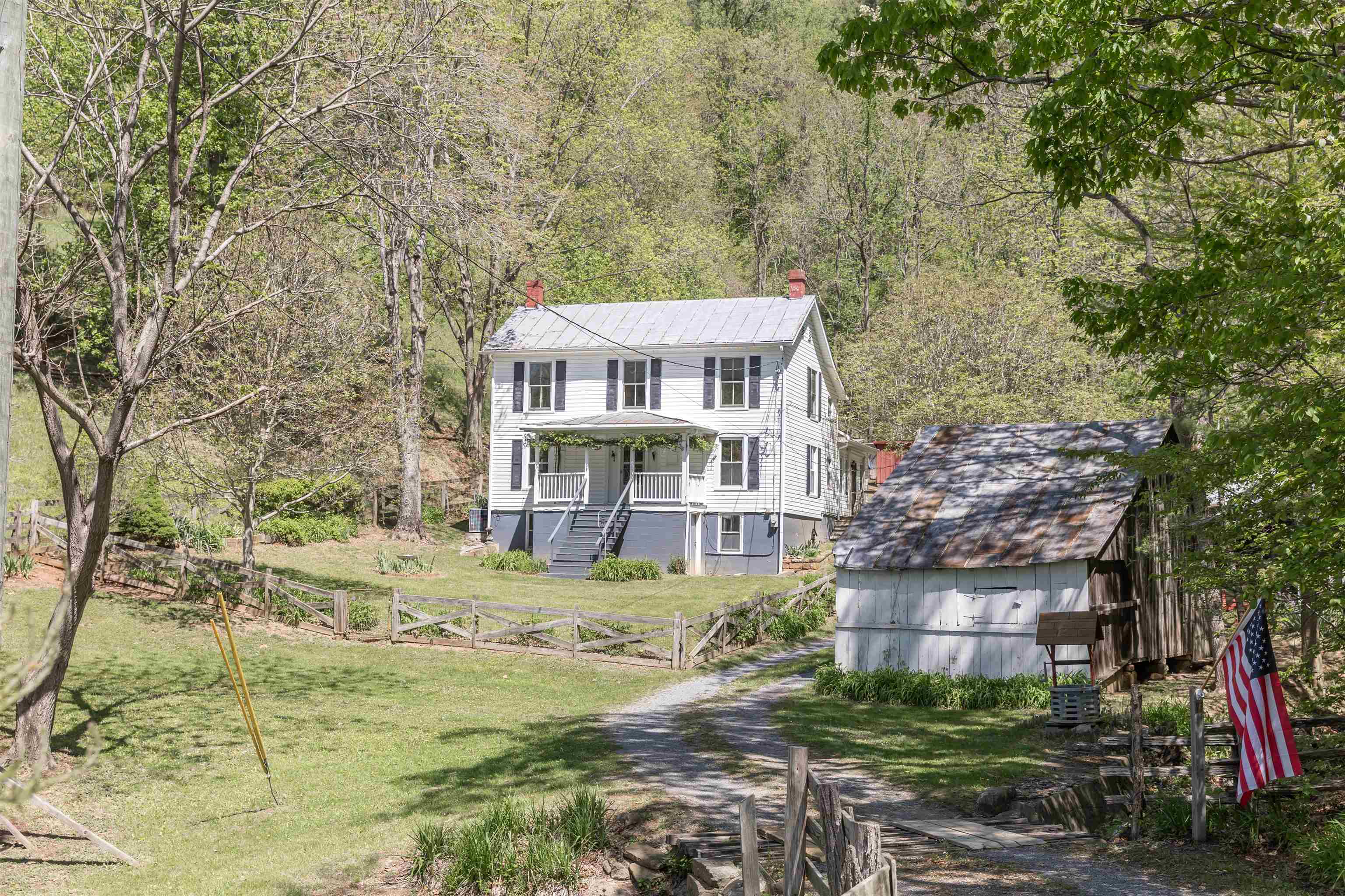 5794 WEST MIDLAND TRL, LEXINGTON, Virginia 24450, 3 Bedrooms Bedrooms, ,1 BathroomBathrooms,Residential,5794 WEST MIDLAND TRL,664190 MLS # 664190