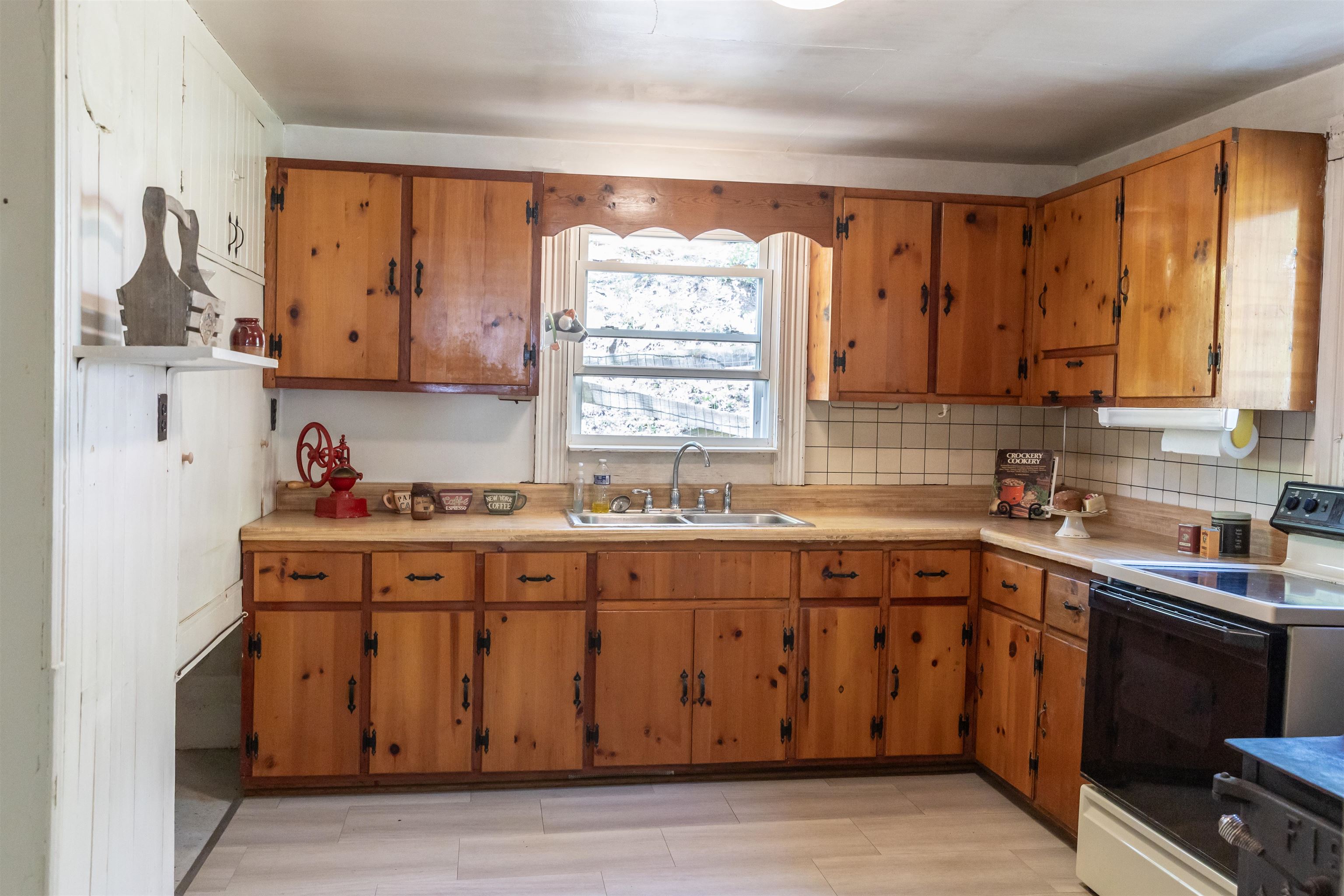 5794 WEST MIDLAND TRL, LEXINGTON, Virginia 24450, 3 Bedrooms Bedrooms, ,1 BathroomBathrooms,Residential,5794 WEST MIDLAND TRL,664190 MLS # 664190