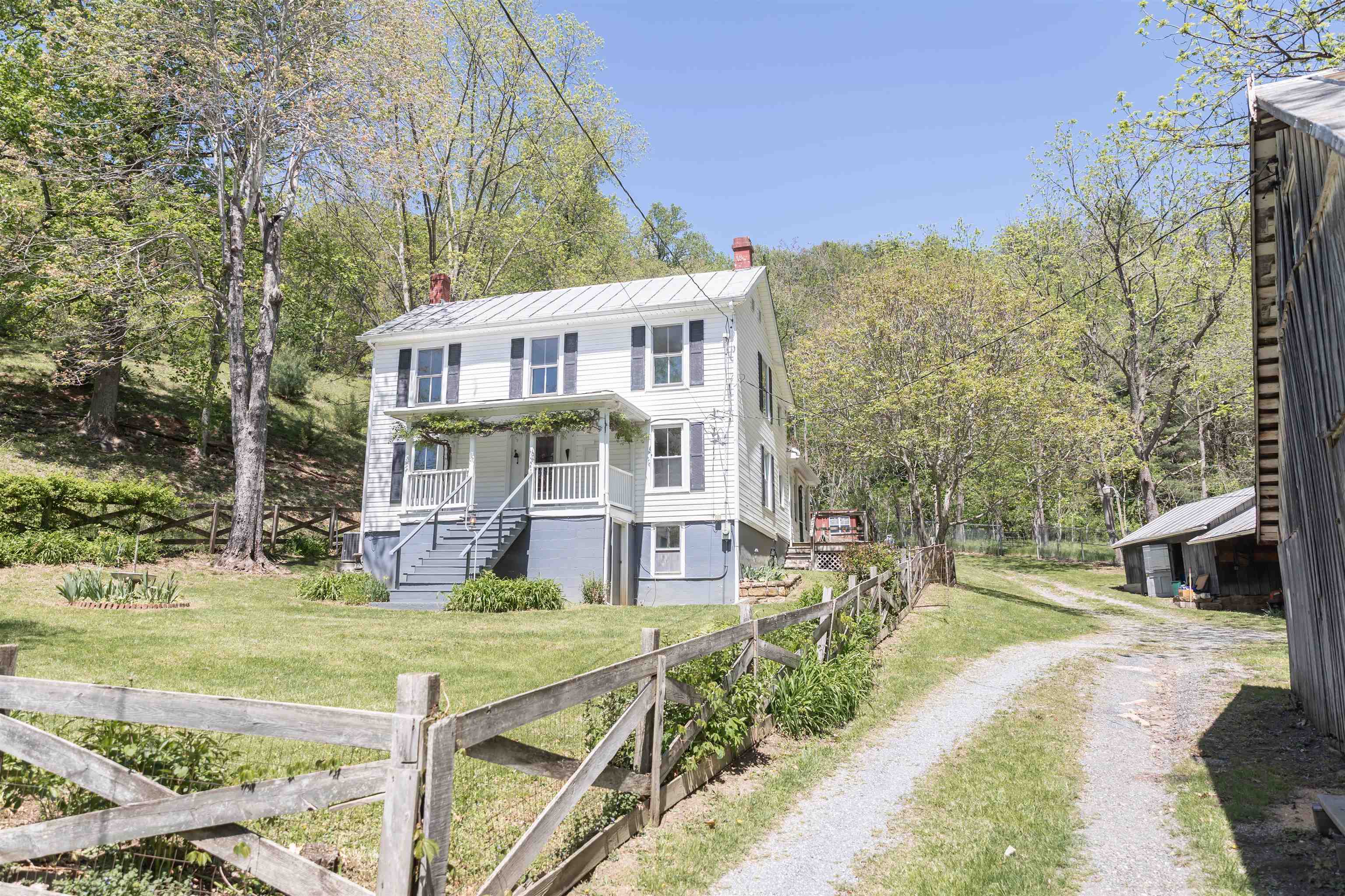 5794 WEST MIDLAND TRL, LEXINGTON, Virginia 24450, 3 Bedrooms Bedrooms, ,1 BathroomBathrooms,Residential,5794 WEST MIDLAND TRL,664190 MLS # 664190