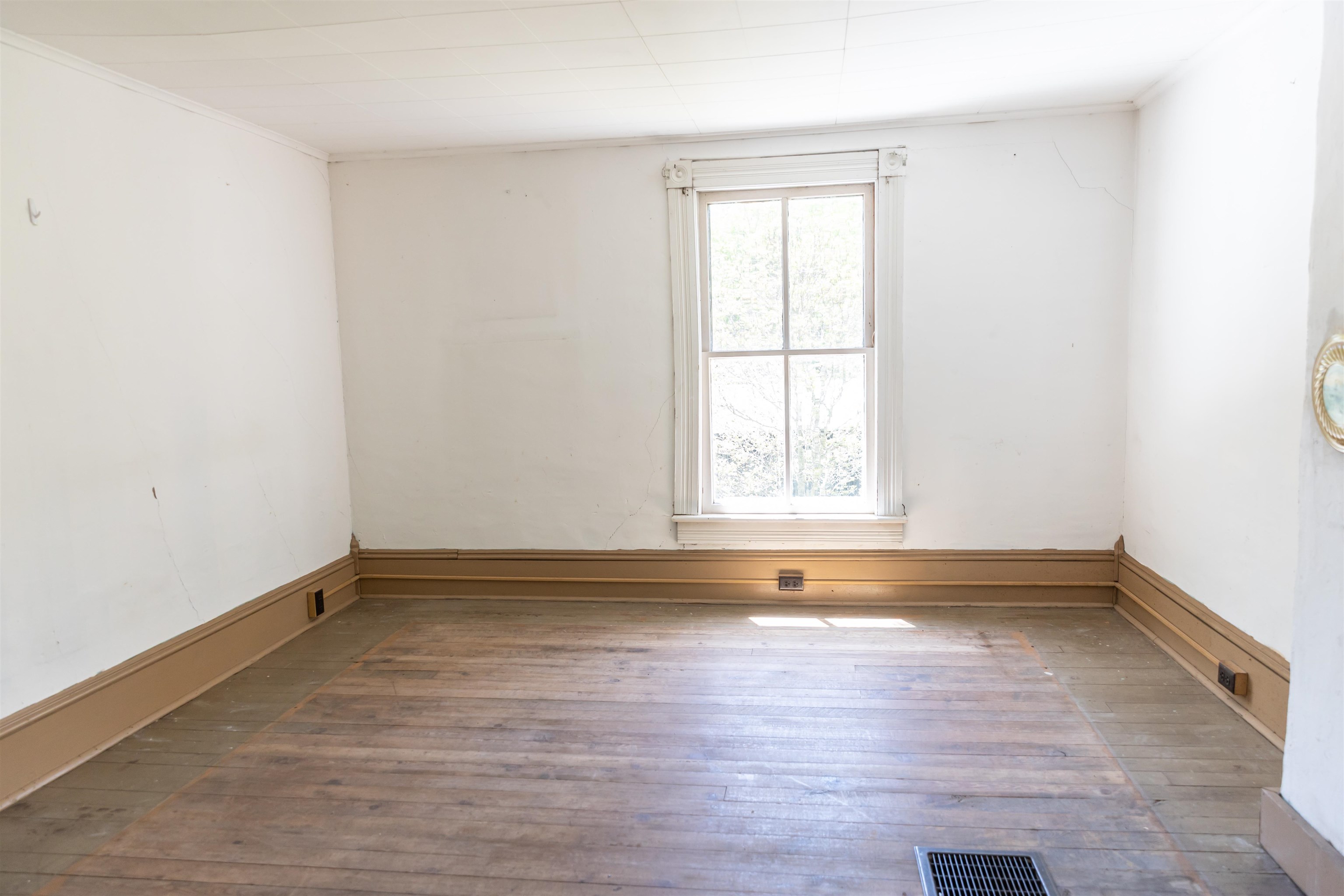 5794 WEST MIDLAND TRL, LEXINGTON, Virginia 24450, 3 Bedrooms Bedrooms, ,1 BathroomBathrooms,Residential,5794 WEST MIDLAND TRL,664190 MLS # 664190