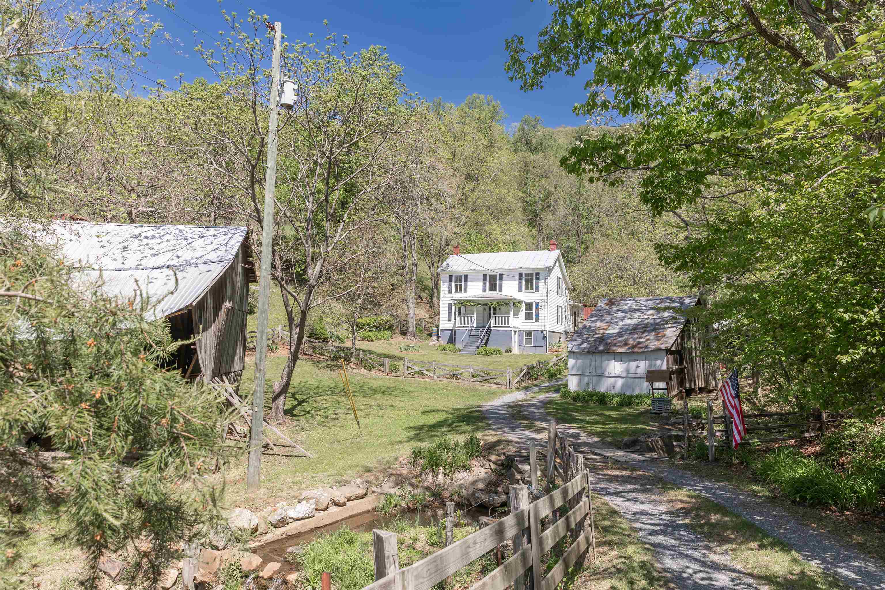 5794 WEST MIDLAND TRL, LEXINGTON, Virginia 24450, 3 Bedrooms Bedrooms, ,1 BathroomBathrooms,Residential,5794 WEST MIDLAND TRL,664190 MLS # 664190