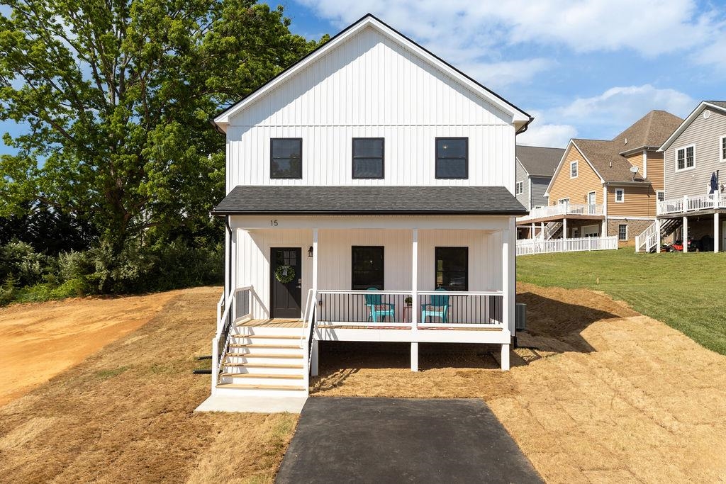 15 TOPSIDE CR, STAUNTON, Virginia 24401, 3 Bedrooms Bedrooms, ,2 BathroomsBathrooms,Residential,15 TOPSIDE CR,664191 MLS # 664191