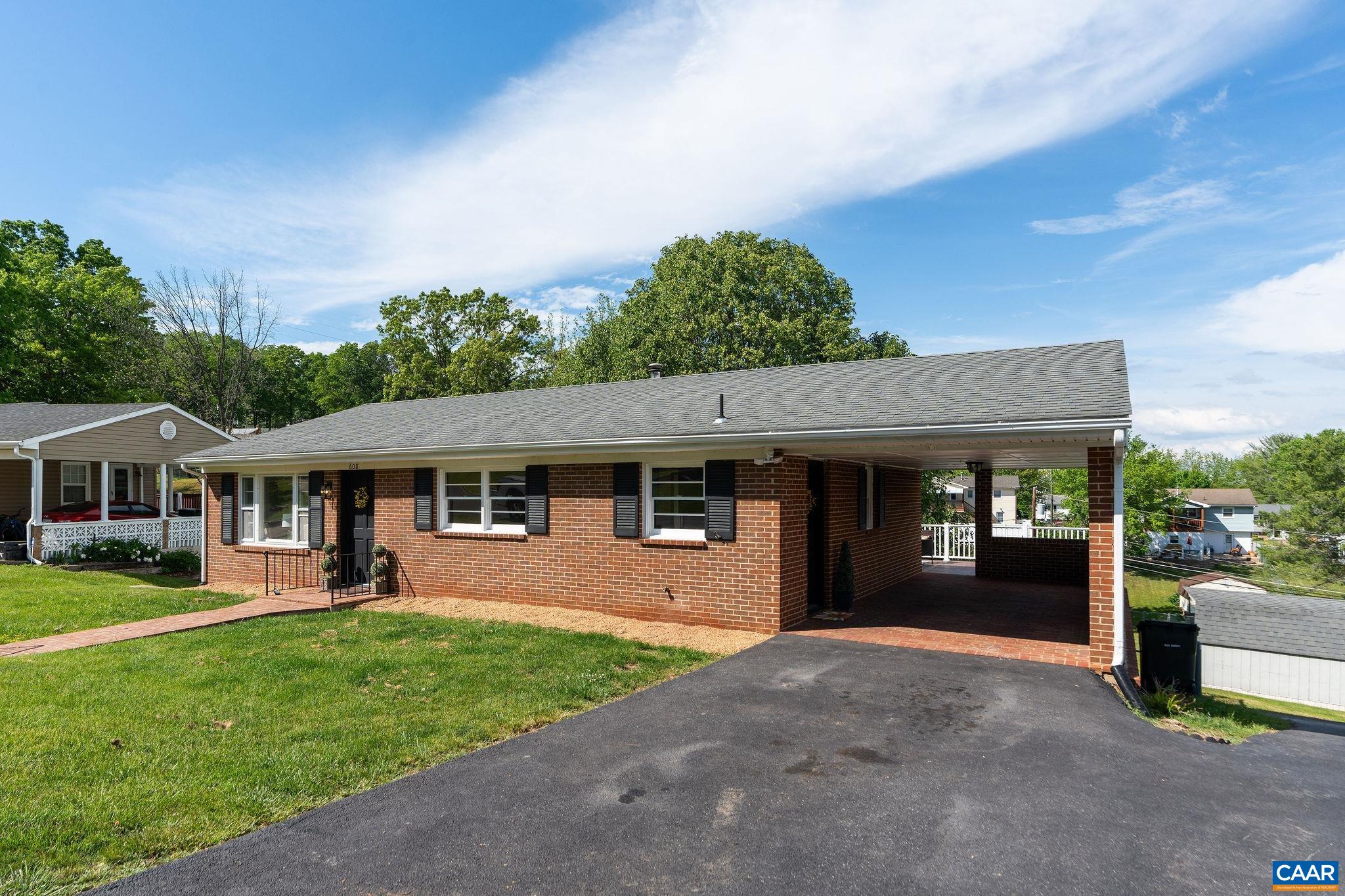 608 DAVID ST, STAUNTON, Virginia 24401, 4 Bedrooms Bedrooms, ,2 BathroomsBathrooms,Residential,608 DAVID ST,664195 MLS # 664195