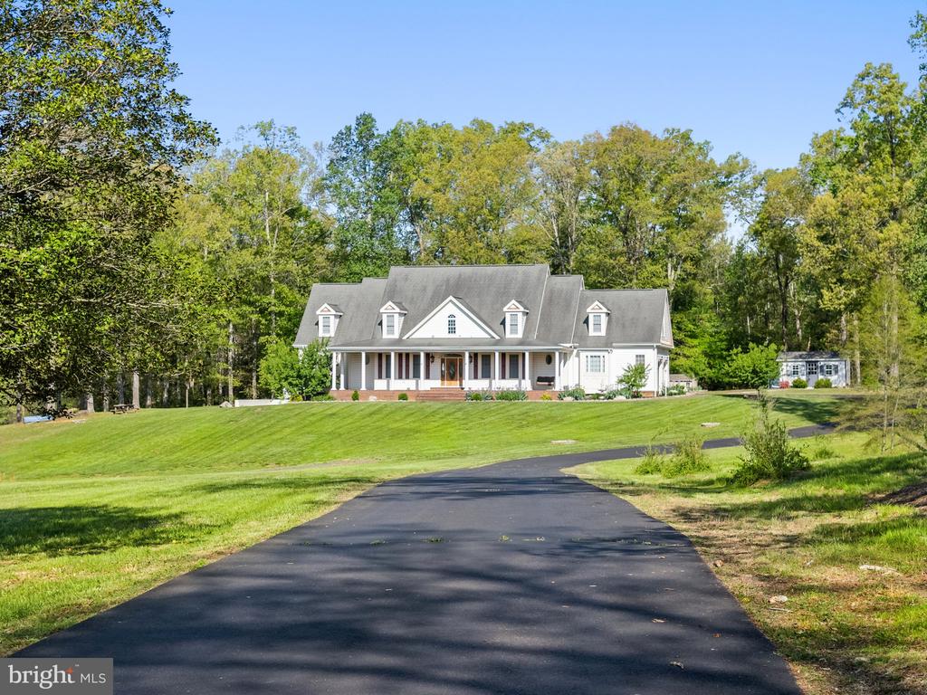 2036 SPOTSWOOD TRAIL, LOCUST GROVE, Virginia 22508, 6 Bedrooms Bedrooms, ,3 BathroomsBathrooms,Residential,2036 SPOTSWOOD TRAIL,VAOR2009434 MLS # VAOR2009434