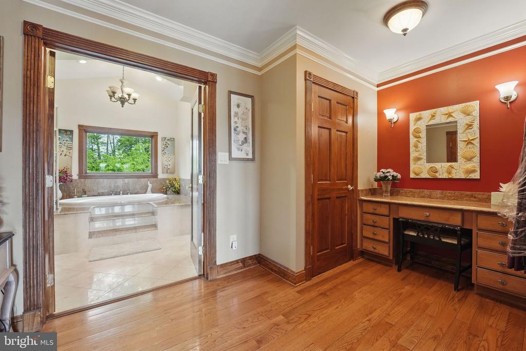 8511 LEEDS MANOR RD, WARRENTON, Virginia 20186, 4 Bedrooms Bedrooms, ,4 BathroomsBathrooms,Residential,8511 LEEDS MANOR RD,VAFQ2016382 MLS # VAFQ2016382
