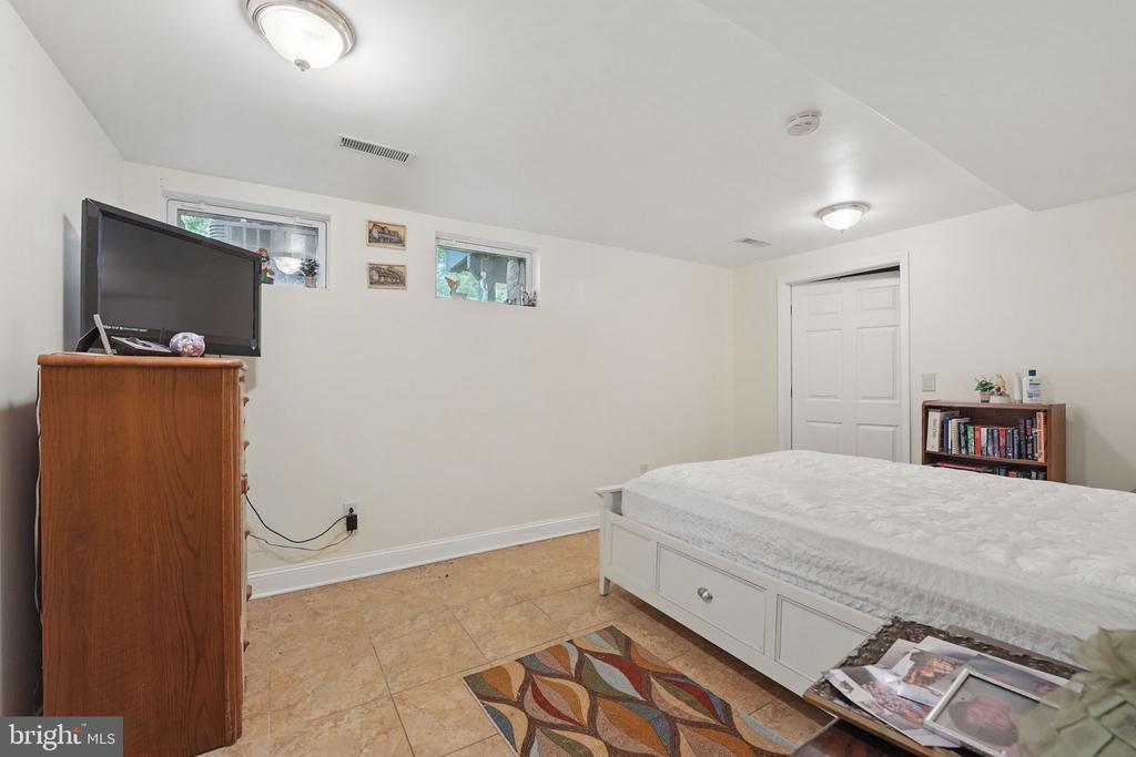 8511 LEEDS MANOR RD, WARRENTON, Virginia 20186, 4 Bedrooms Bedrooms, ,4 BathroomsBathrooms,Residential,8511 LEEDS MANOR RD,VAFQ2016382 MLS # VAFQ2016382