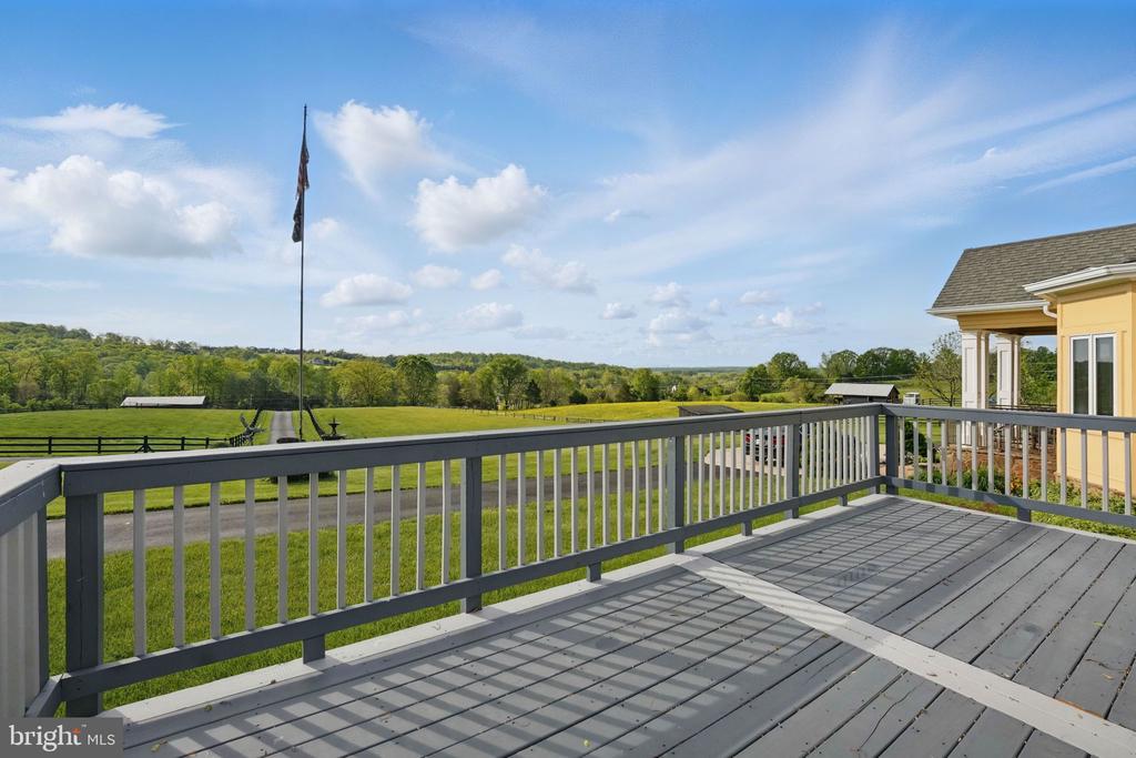 8511 LEEDS MANOR RD, WARRENTON, Virginia 20186, 4 Bedrooms Bedrooms, ,4 BathroomsBathrooms,Residential,8511 LEEDS MANOR RD,VAFQ2016382 MLS # VAFQ2016382