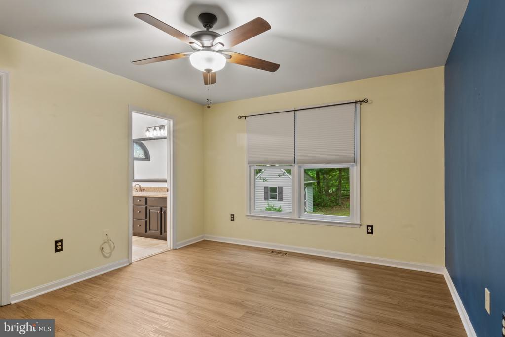 11934 GARDENIA DR, FREDERICKSBURG, Virginia 22407, 3 Bedrooms Bedrooms, ,2 BathroomsBathrooms,Residential,11934 GARDENIA DR,VASP2032770 MLS # VASP2032770