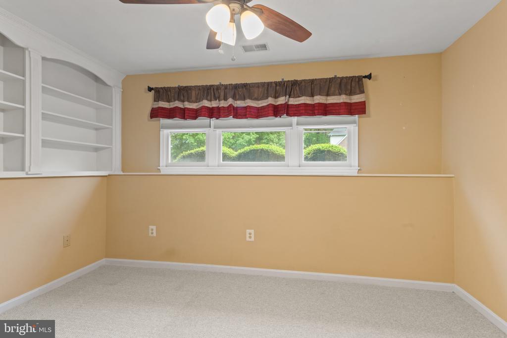 11934 GARDENIA DR, FREDERICKSBURG, Virginia 22407, 3 Bedrooms Bedrooms, ,2 BathroomsBathrooms,Residential,11934 GARDENIA DR,VASP2032770 MLS # VASP2032770