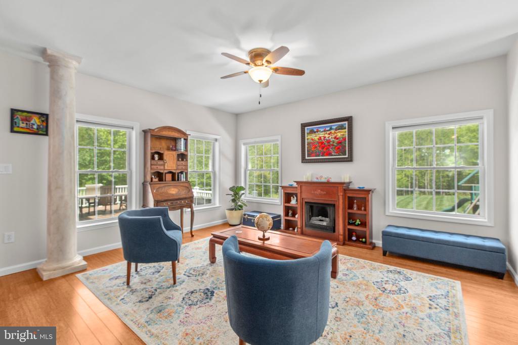 7335 DEER RIDGE WAY, SPOTSYLVANIA, Virginia 22551, 5 Bedrooms Bedrooms, ,4 BathroomsBathrooms,Residential,7335 DEER RIDGE WAY,VASP2032816 MLS # VASP2032816