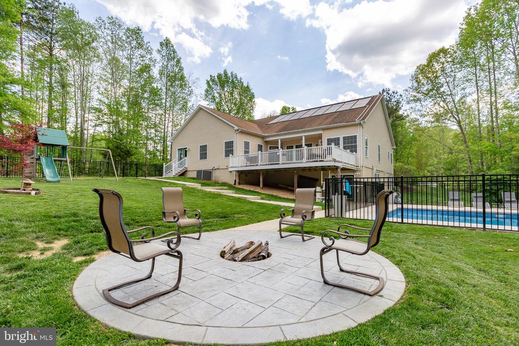 7335 DEER RIDGE WAY, SPOTSYLVANIA, Virginia 22551, 5 Bedrooms Bedrooms, ,4 BathroomsBathrooms,Residential,7335 DEER RIDGE WAY,VASP2032816 MLS # VASP2032816