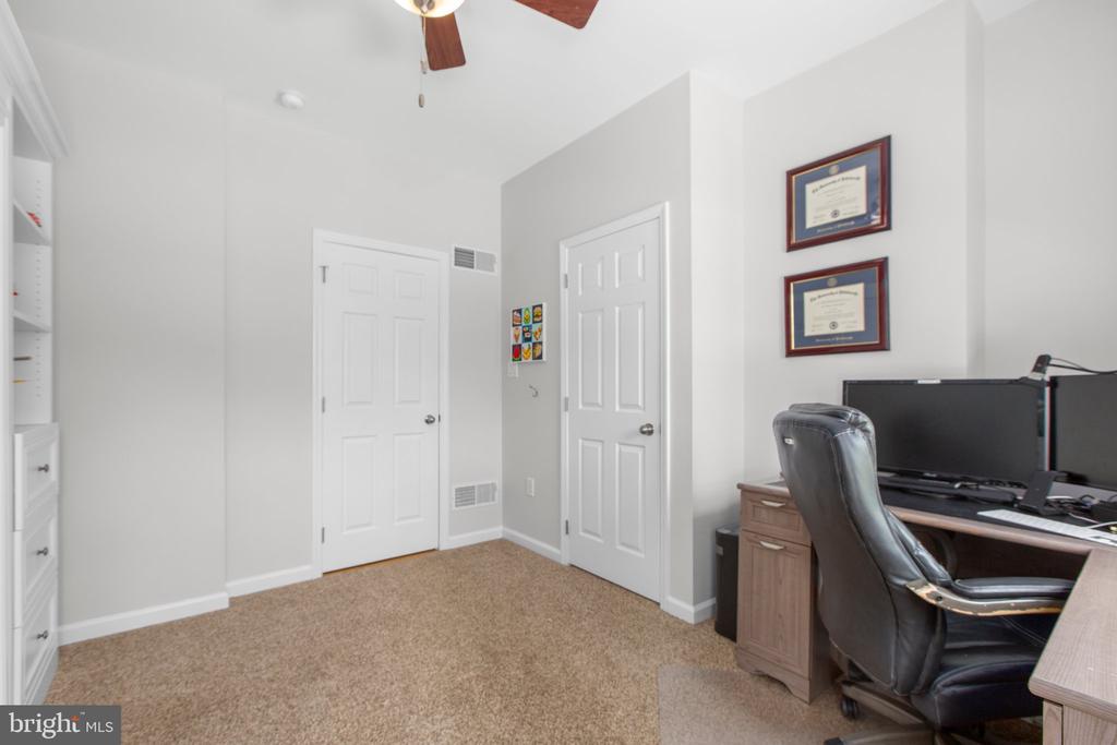 7335 DEER RIDGE WAY, SPOTSYLVANIA, Virginia 22551, 5 Bedrooms Bedrooms, ,4 BathroomsBathrooms,Residential,7335 DEER RIDGE WAY,VASP2032816 MLS # VASP2032816