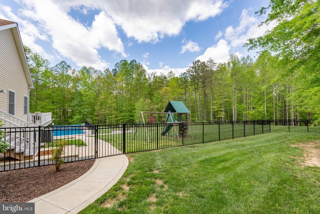 7335 DEER RIDGE WAY, SPOTSYLVANIA, Virginia 22551, 5 Bedrooms Bedrooms, ,4 BathroomsBathrooms,Residential,7335 DEER RIDGE WAY,VASP2032816 MLS # VASP2032816