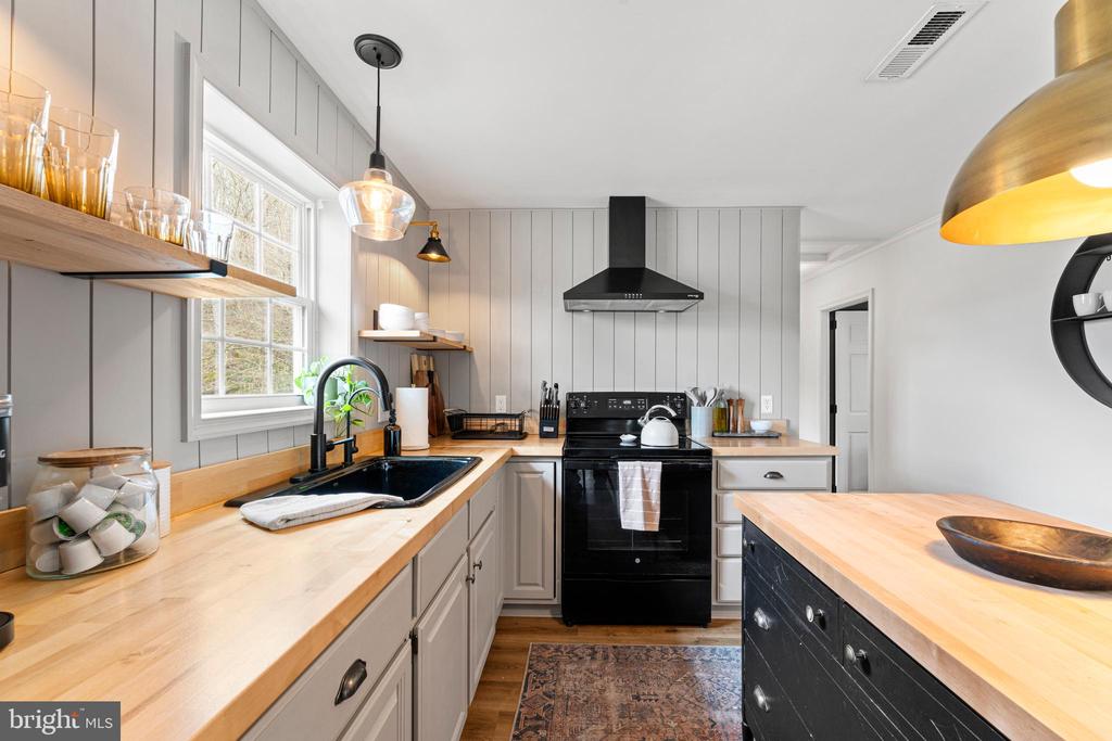 1195 QUAKER RUN RD, MADISON, Virginia 22727, 3 Bedrooms Bedrooms, ,1 BathroomBathrooms,Residential,1195 QUAKER RUN RD,VAMA2002216 MLS # VAMA2002216