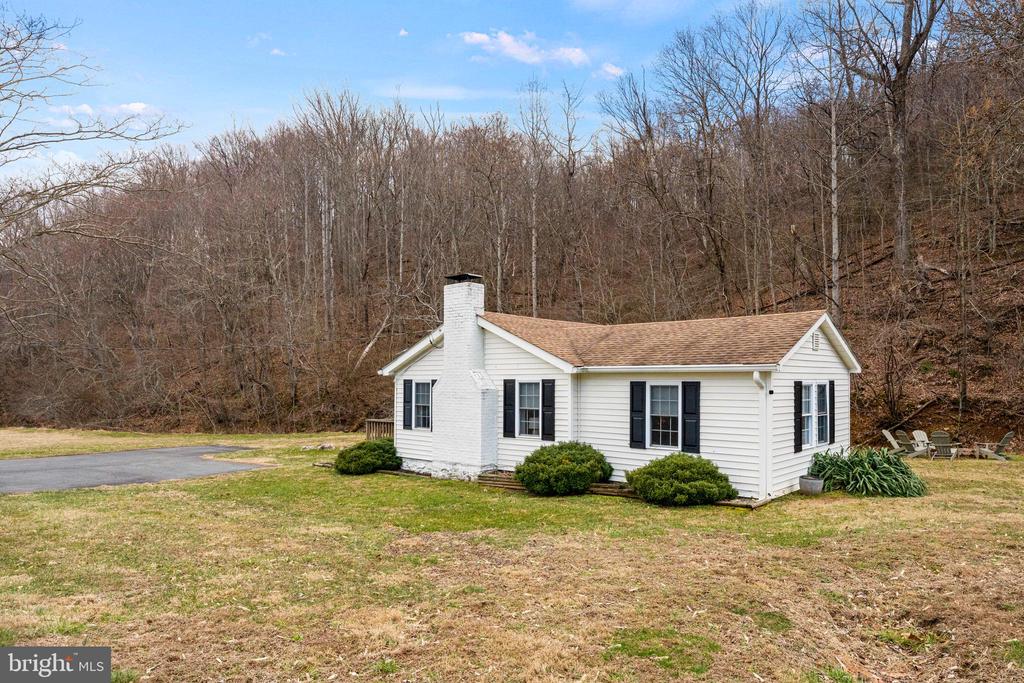 1195 QUAKER RUN RD, MADISON, Virginia 22727, 3 Bedrooms Bedrooms, ,1 BathroomBathrooms,Residential,1195 QUAKER RUN RD,VAMA2002216 MLS # VAMA2002216
