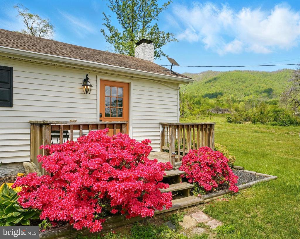1195 QUAKER RUN RD, MADISON, Virginia 22727, 3 Bedrooms Bedrooms, ,1 BathroomBathrooms,Residential,1195 QUAKER RUN RD,VAMA2002216 MLS # VAMA2002216