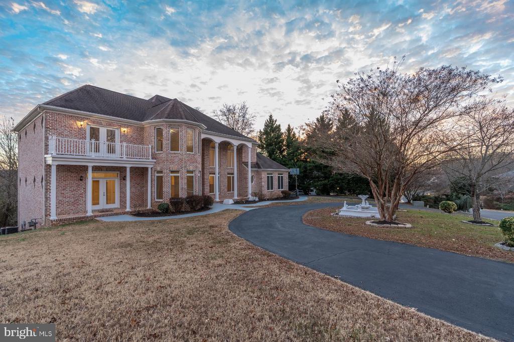 3714 FAIRWAYS CT, FREDERICKSBURG, Virginia 22408, 7 Bedrooms Bedrooms, ,6 BathroomsBathrooms,Residential,3714 FAIRWAYS CT,VASP2032926 MLS # VASP2032926