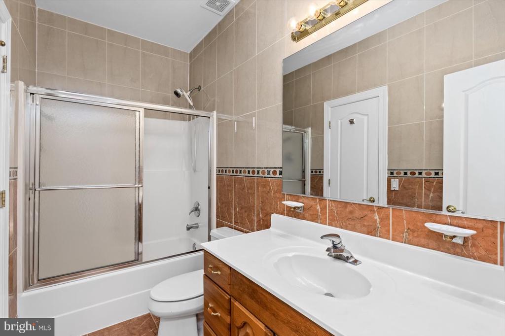 3714 FAIRWAYS CT, FREDERICKSBURG, Virginia 22408, 7 Bedrooms Bedrooms, ,6 BathroomsBathrooms,Residential,3714 FAIRWAYS CT,VASP2032926 MLS # VASP2032926