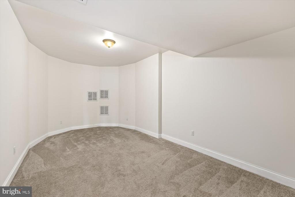 3714 FAIRWAYS CT, FREDERICKSBURG, Virginia 22408, 7 Bedrooms Bedrooms, ,6 BathroomsBathrooms,Residential,3714 FAIRWAYS CT,VASP2032926 MLS # VASP2032926