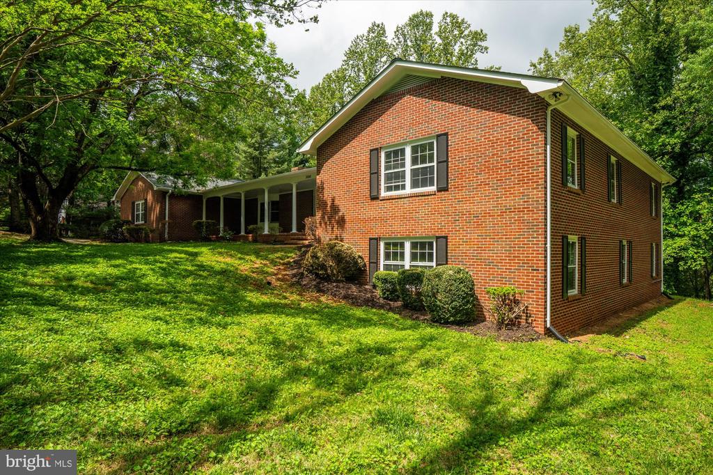 3000 EARLYSVILLE RD, EARLYSVILLE, Virginia 22936, 3 Bedrooms Bedrooms, ,3 BathroomsBathrooms,Residential,3000 EARLYSVILLE RD,VAAB2000974 MLS # VAAB2000974