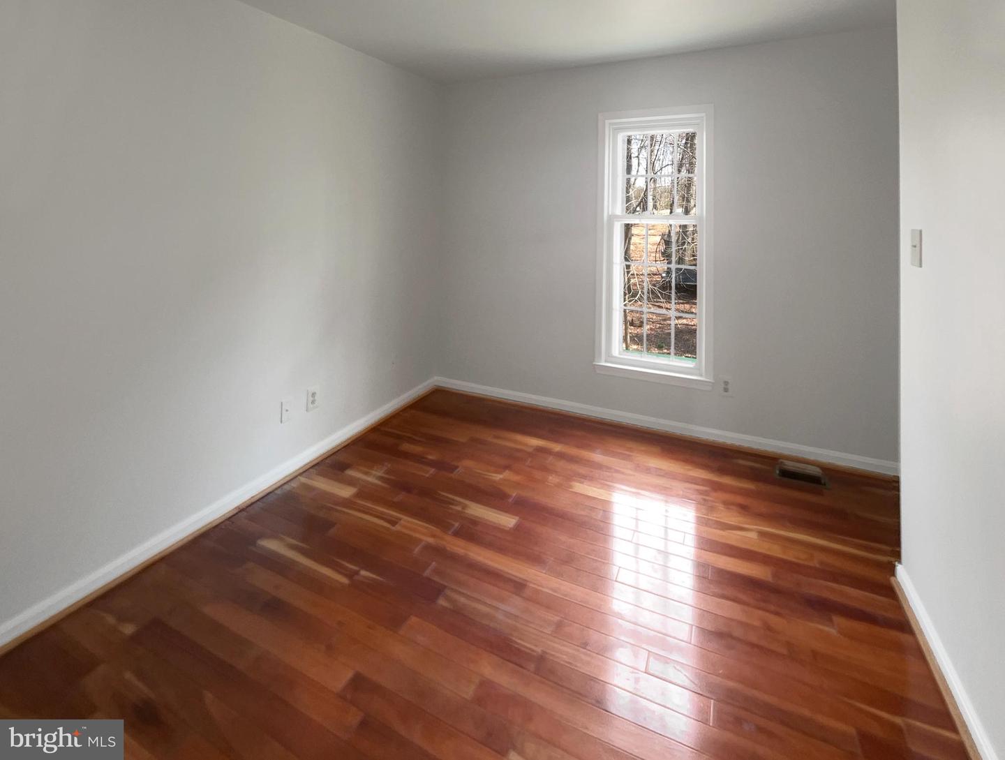 2724 VALESTRA CIR, OAKTON, Virginia 22124, 4 Bedrooms Bedrooms, ,3 BathroomsBathrooms,Residential,For sale,2724 VALESTRA CIR,VAFX2227706 MLS # VAFX2227706