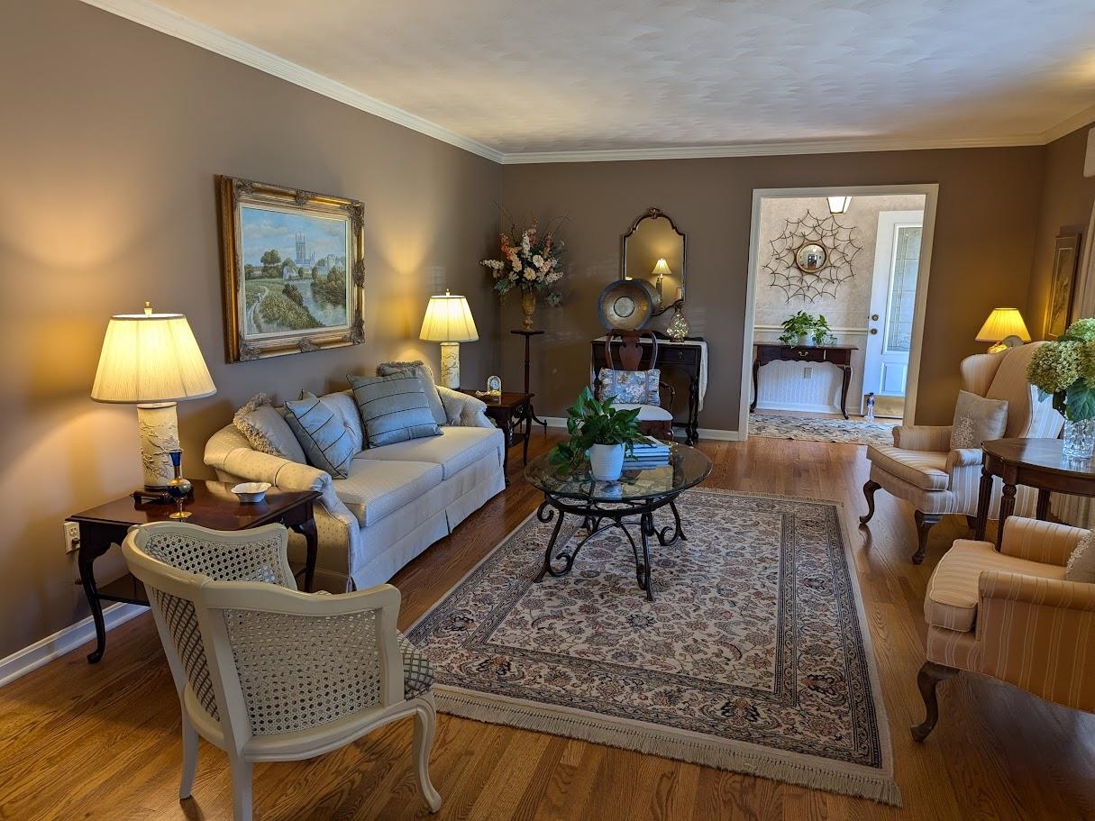 407 CARDINAL ST, STAUNTON, Virginia 24401, 3 Bedrooms Bedrooms, ,2 BathroomsBathrooms,Residential,MOVE-IN READY,407 CARDINAL ST,663650 MLS # 663650