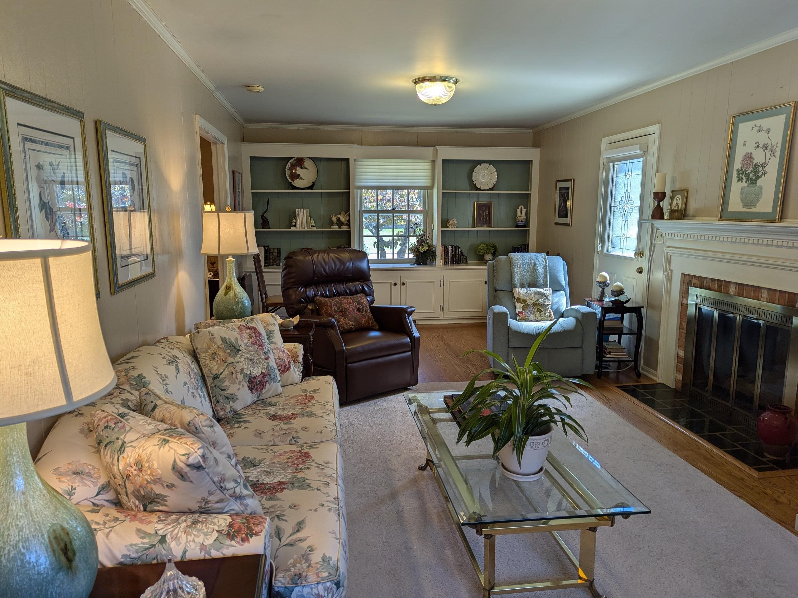 407 CARDINAL ST, STAUNTON, Virginia 24401, 3 Bedrooms Bedrooms, ,2 BathroomsBathrooms,Residential,MOVE-IN READY,407 CARDINAL ST,663650 MLS # 663650