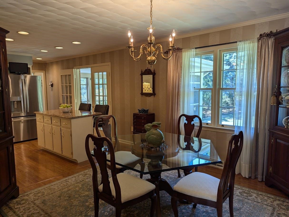 407 CARDINAL ST, STAUNTON, Virginia 24401, 3 Bedrooms Bedrooms, ,2 BathroomsBathrooms,Residential,MOVE-IN READY,407 CARDINAL ST,663650 MLS # 663650