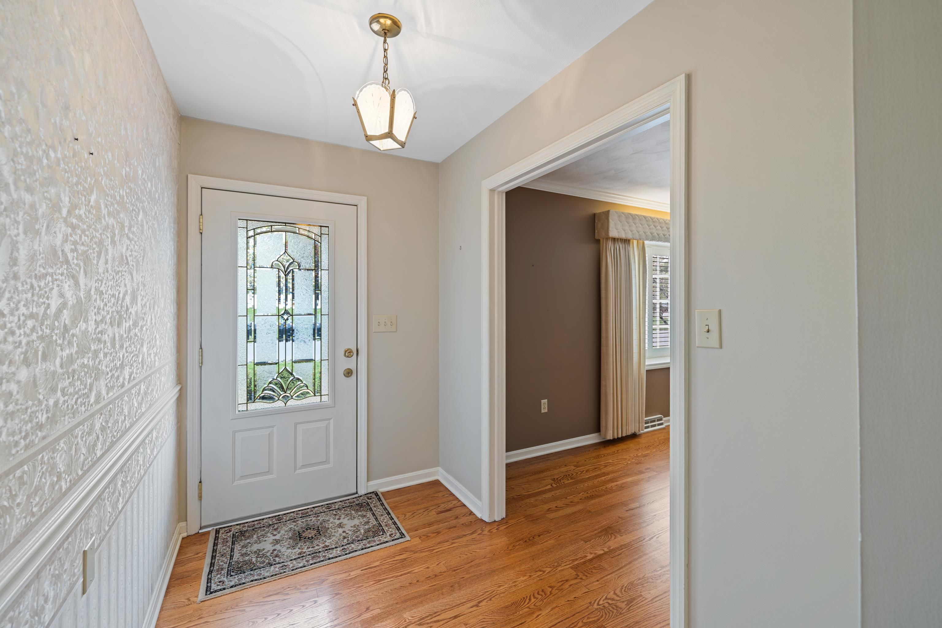 407 CARDINAL ST, STAUNTON, Virginia 24401, 3 Bedrooms Bedrooms, ,2 BathroomsBathrooms,Residential,MOVE-IN READY,407 CARDINAL ST,663650 MLS # 663650