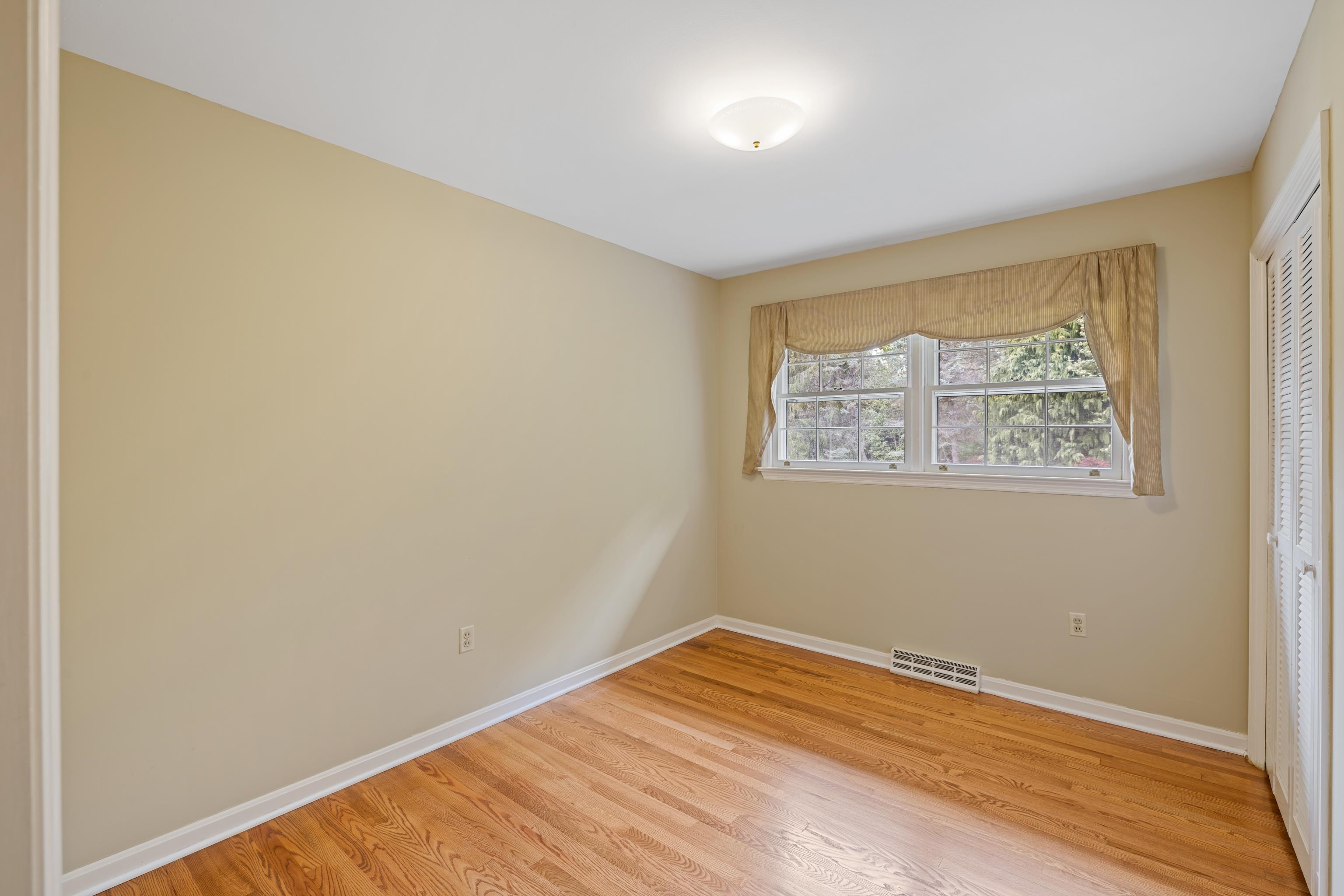 407 CARDINAL ST, STAUNTON, Virginia 24401, 3 Bedrooms Bedrooms, ,2 BathroomsBathrooms,Residential,MOVE-IN READY,407 CARDINAL ST,663650 MLS # 663650