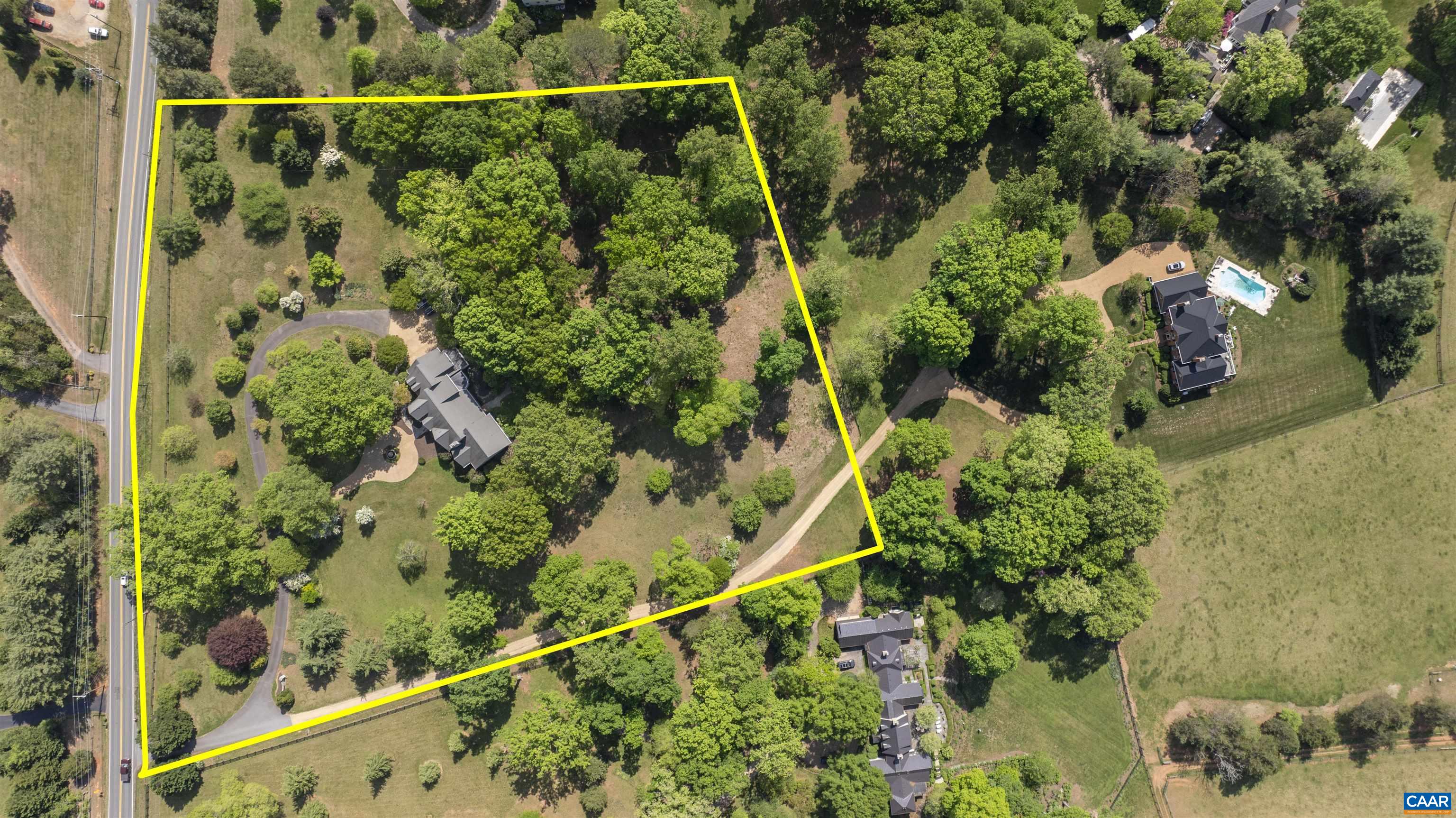 2121 GARTH RD, CHARLOTTESVILLE, Virginia 22901, 3 Bedrooms Bedrooms, ,3 BathroomsBathrooms,Residential,MAJESTIC OAKS,2121 GARTH RD,664135 MLS # 664135