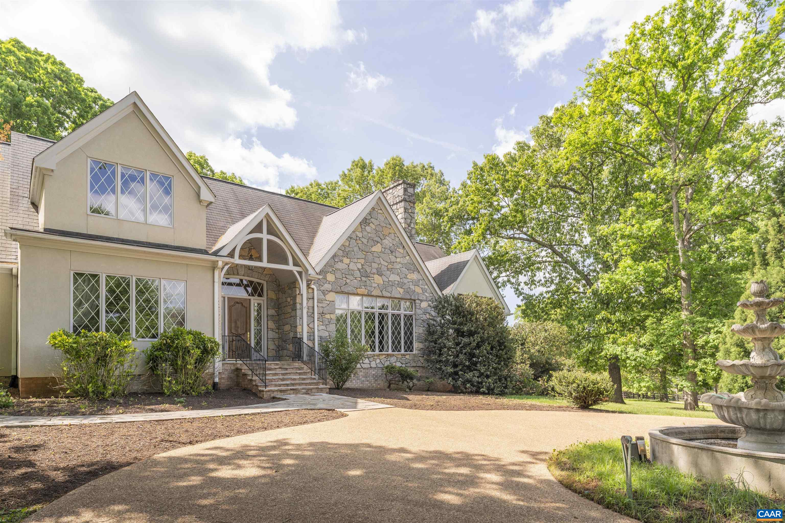 2121 GARTH RD, CHARLOTTESVILLE, Virginia 22901, 3 Bedrooms Bedrooms, ,3 BathroomsBathrooms,Residential,MAJESTIC OAKS,2121 GARTH RD,664135 MLS # 664135