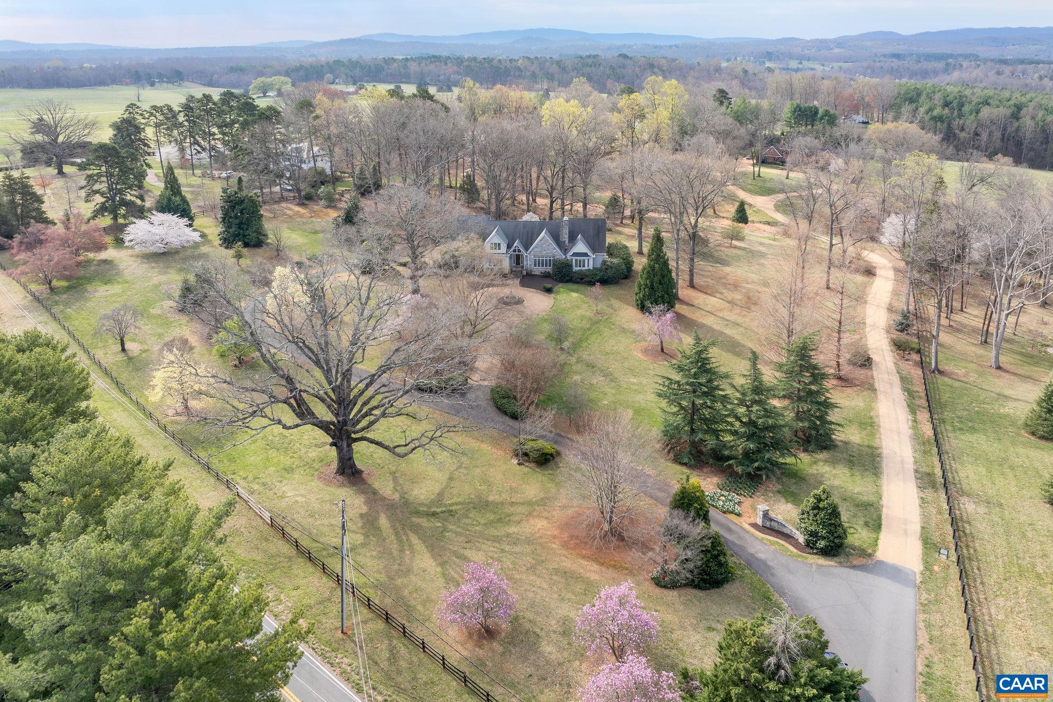 2121 GARTH RD, CHARLOTTESVILLE, Virginia 22901, 3 Bedrooms Bedrooms, ,3 BathroomsBathrooms,Residential,MAJESTIC OAKS,2121 GARTH RD,664135 MLS # 664135