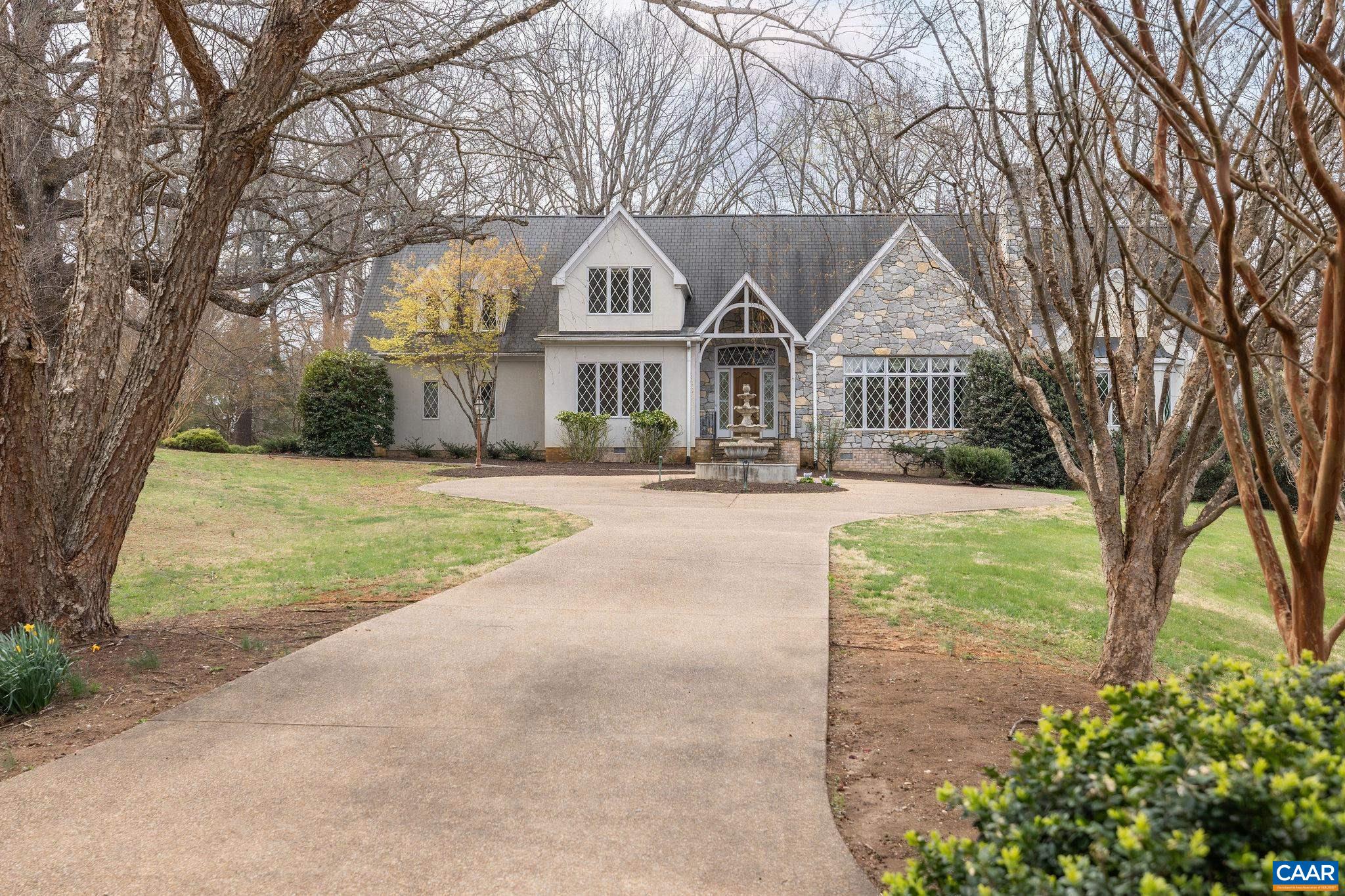 2121 GARTH RD, CHARLOTTESVILLE, Virginia 22901, 3 Bedrooms Bedrooms, ,3 BathroomsBathrooms,Residential,MAJESTIC OAKS,2121 GARTH RD,664135 MLS # 664135