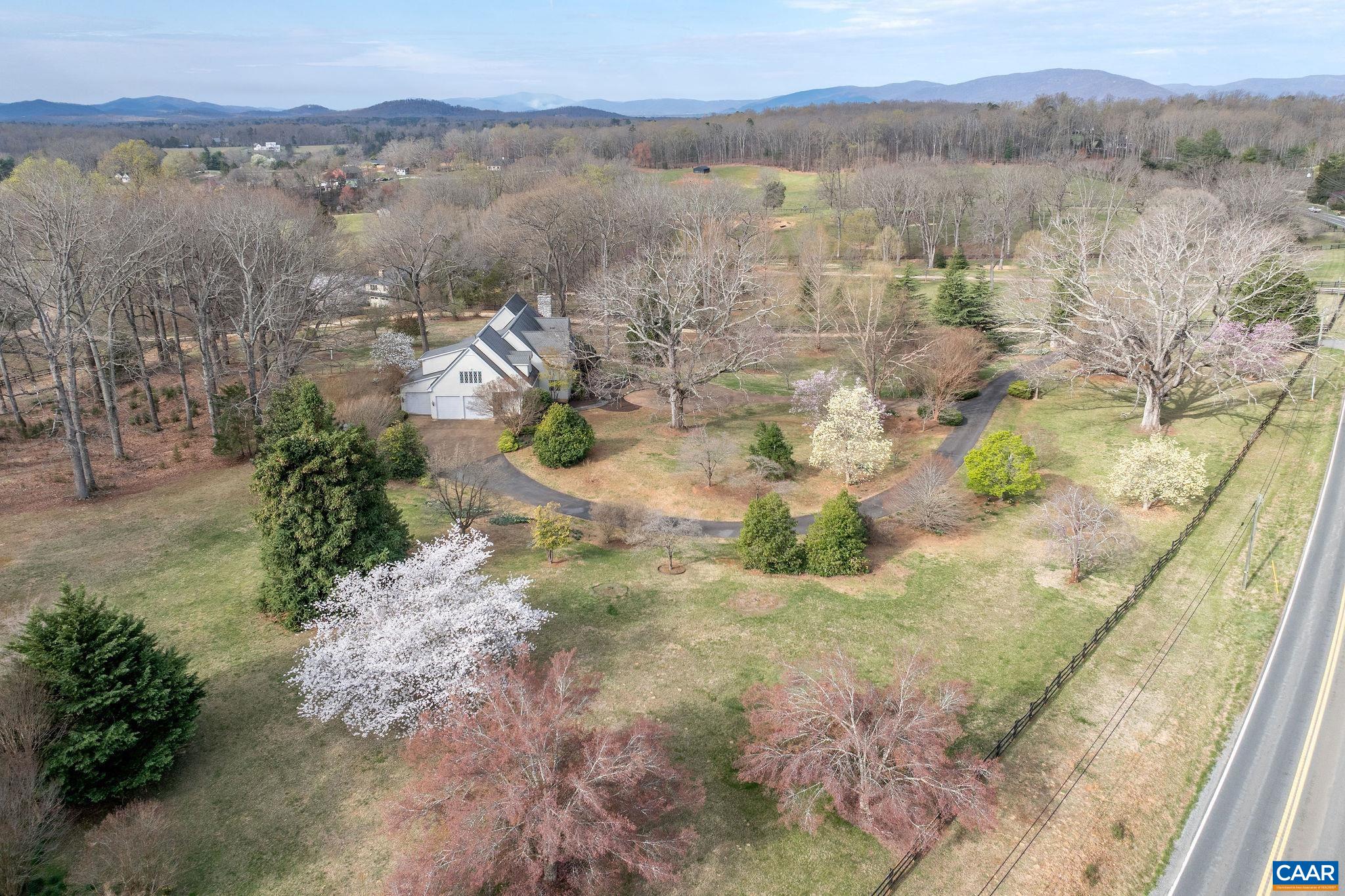 2121 GARTH RD, CHARLOTTESVILLE, Virginia 22901, 3 Bedrooms Bedrooms, ,3 BathroomsBathrooms,Residential,MAJESTIC OAKS,2121 GARTH RD,664135 MLS # 664135