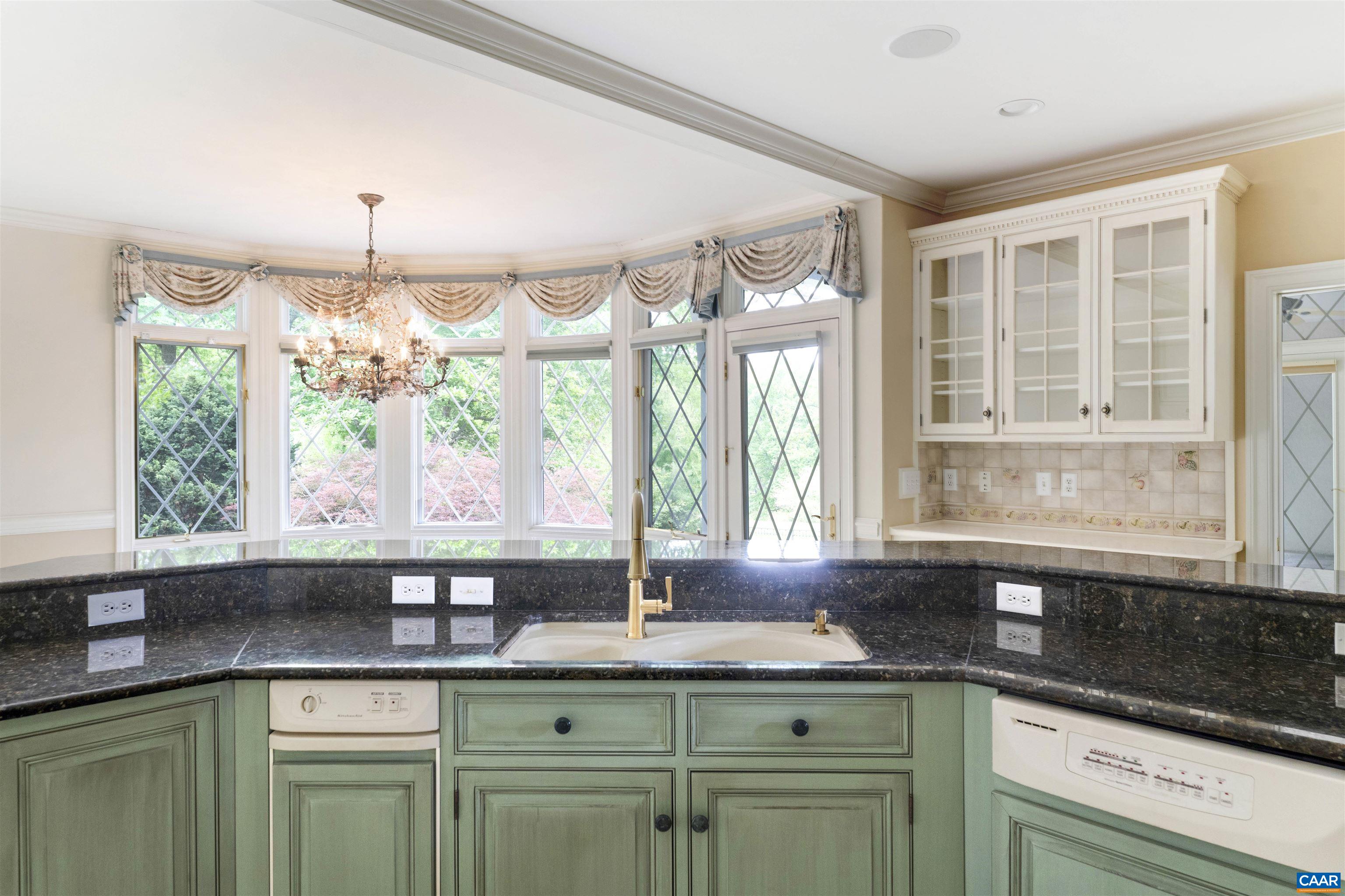 2121 GARTH RD, CHARLOTTESVILLE, Virginia 22901, 3 Bedrooms Bedrooms, ,3 BathroomsBathrooms,Residential,MAJESTIC OAKS,2121 GARTH RD,664135 MLS # 664135