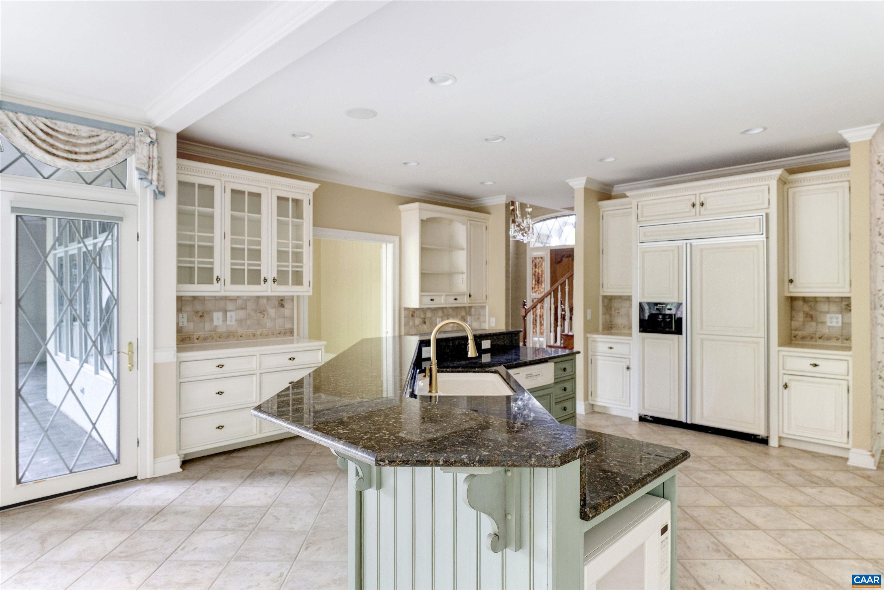 2121 GARTH RD, CHARLOTTESVILLE, Virginia 22901, 3 Bedrooms Bedrooms, ,3 BathroomsBathrooms,Residential,MAJESTIC OAKS,2121 GARTH RD,664135 MLS # 664135
