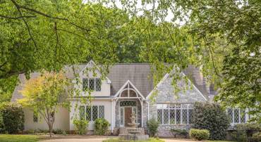 2121 GARTH RD, CHARLOTTESVILLE, Virginia 22901, 3 Bedrooms Bedrooms, ,3 BathroomsBathrooms,Residential,MAJESTIC OAKS,2121 GARTH RD,664135 MLS # 664135