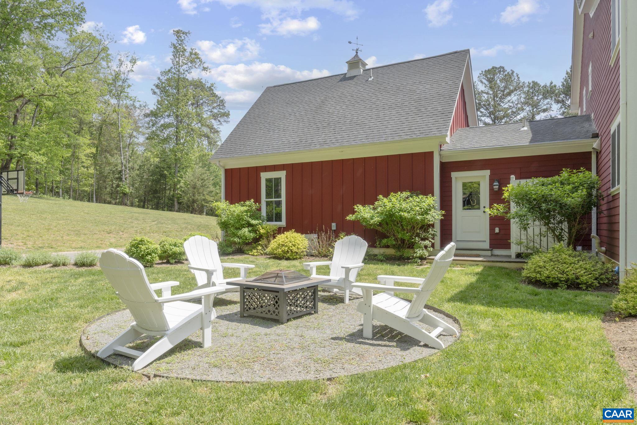 1932 FOX RUN LN, CHARLOTTESVILLE, Virginia 22901, 4 Bedrooms Bedrooms, ,3 BathroomsBathrooms,Residential,1932 FOX RUN LN,664172 MLS # 664172