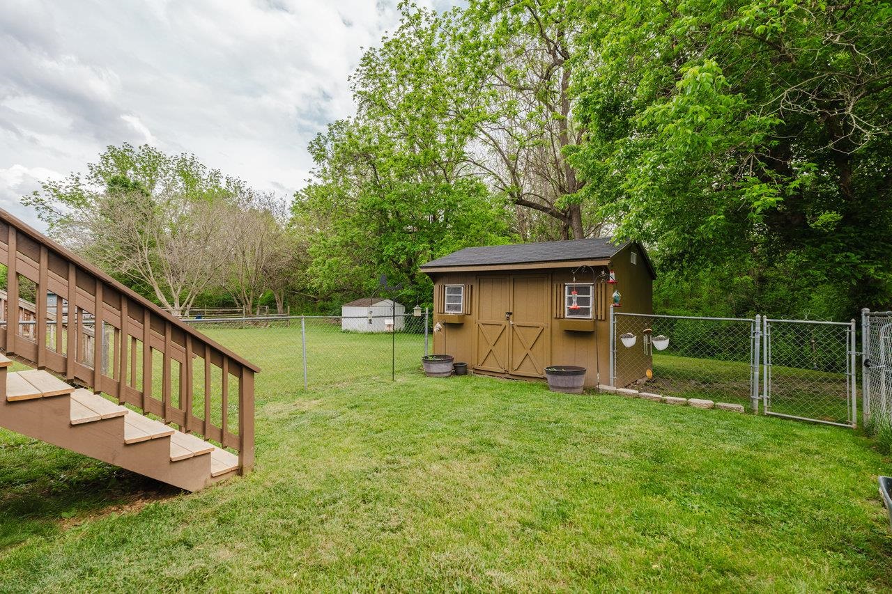 433 WIRT AVE, ELKTON, Virginia 22827, 3 Bedrooms Bedrooms, ,2 BathroomsBathrooms,Residential,433 WIRT AVE,664205 MLS # 664205