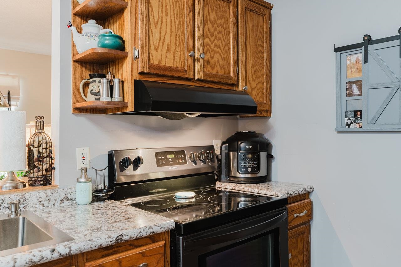 433 WIRT AVE, ELKTON, Virginia 22827, 3 Bedrooms Bedrooms, ,2 BathroomsBathrooms,Residential,433 WIRT AVE,664205 MLS # 664205