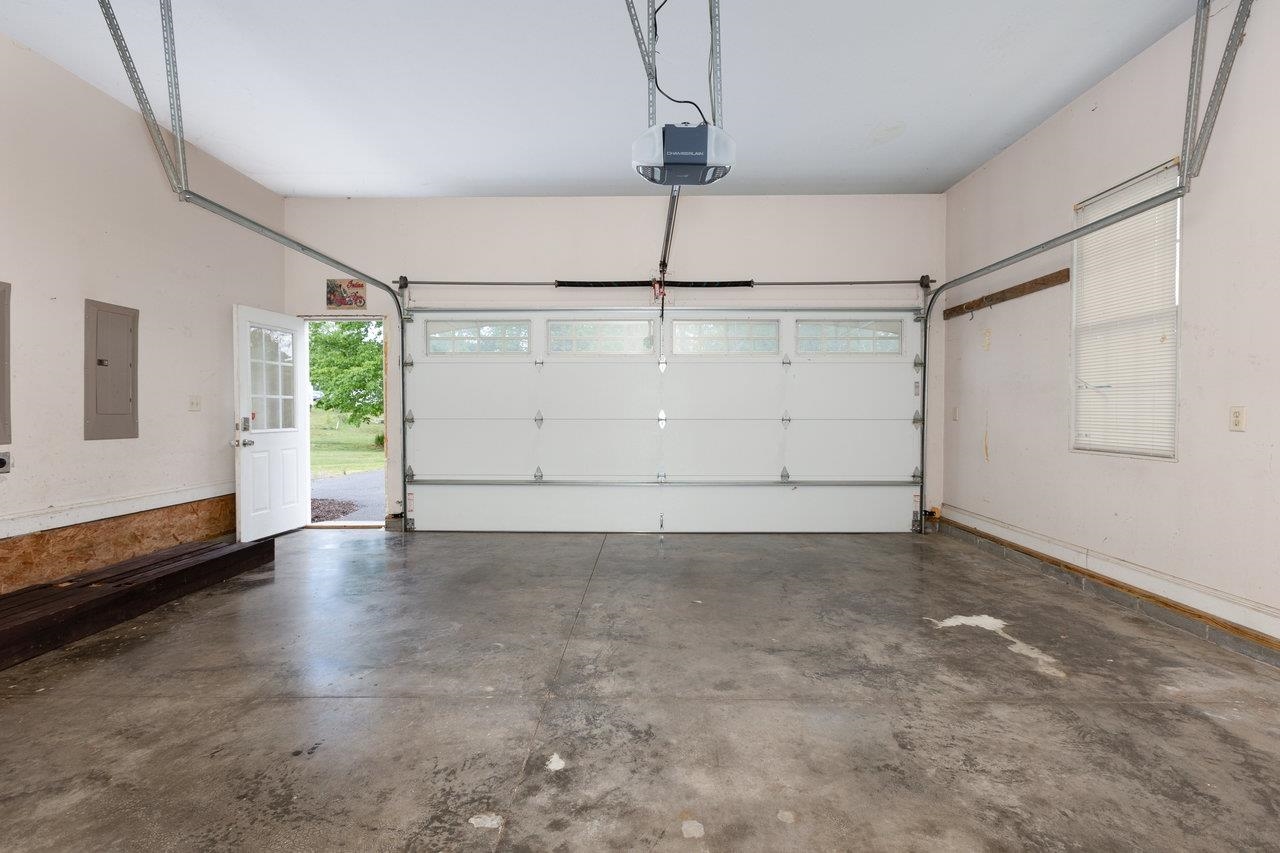 9186 BLACK ROCK RD, GROTTOES, Virginia 24441, 4 Bedrooms Bedrooms, ,2 BathroomsBathrooms,Residential,9186 BLACK ROCK RD,664206 MLS # 664206