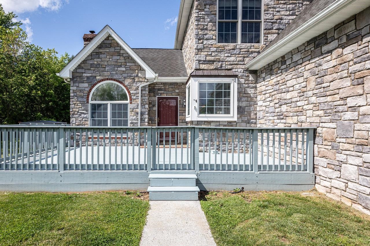 9186 BLACK ROCK RD, GROTTOES, Virginia 24441, 4 Bedrooms Bedrooms, ,2 BathroomsBathrooms,Residential,9186 BLACK ROCK RD,664206 MLS # 664206