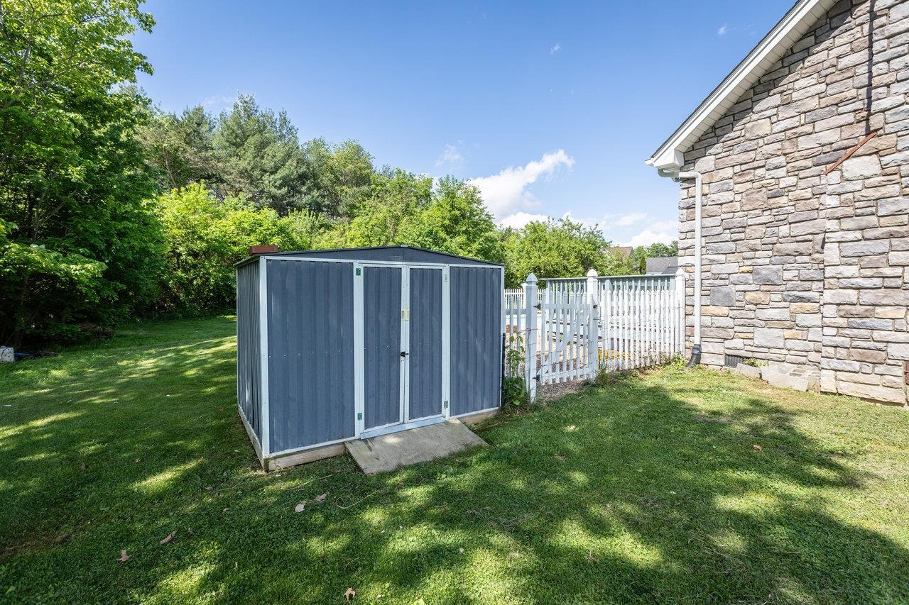 9186 BLACK ROCK RD, GROTTOES, Virginia 24441, 4 Bedrooms Bedrooms, ,2 BathroomsBathrooms,Residential,9186 BLACK ROCK RD,664206 MLS # 664206