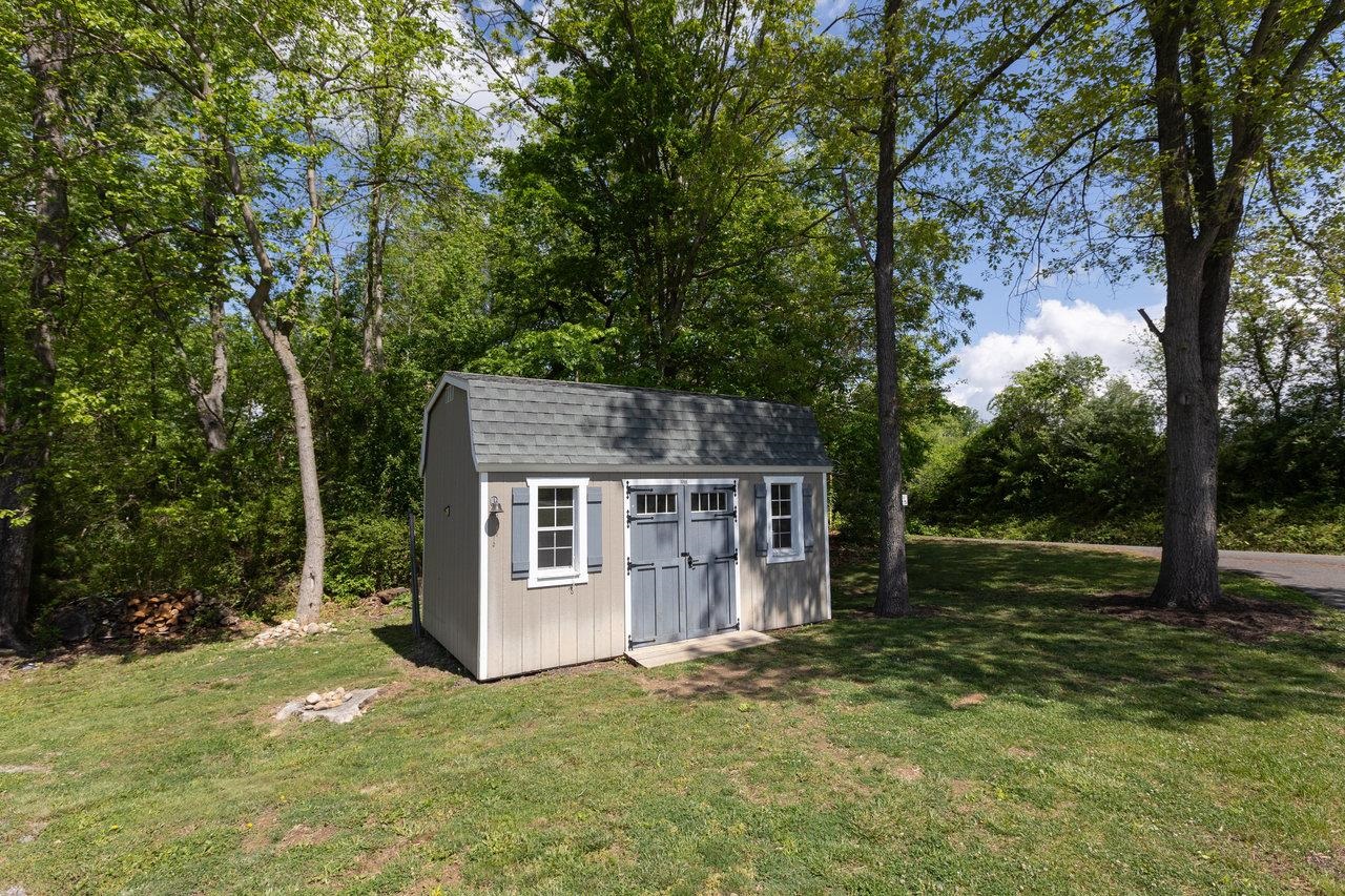 9186 BLACK ROCK RD, GROTTOES, Virginia 24441, 4 Bedrooms Bedrooms, ,2 BathroomsBathrooms,Residential,9186 BLACK ROCK RD,664206 MLS # 664206